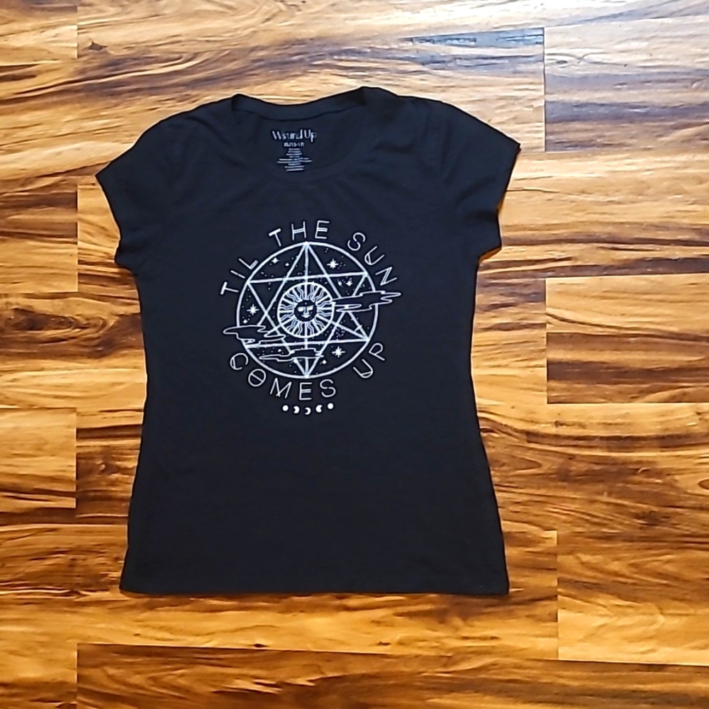 Graphic T-Shirt "Till the Sun Comes Up"